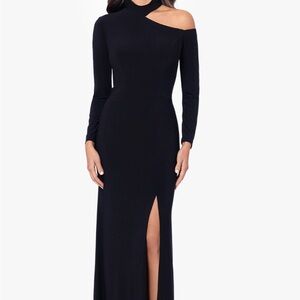Xscape Aletta Black One-Shoulder Gown